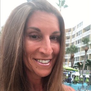 Meet your Posher, Annette